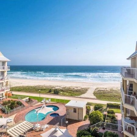 Crystal Beachfront Apartments Gold Coast Exterior foto