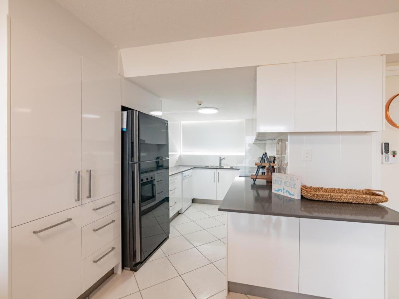 Crystal Beachfront Apartments Gold Coast Exterior foto