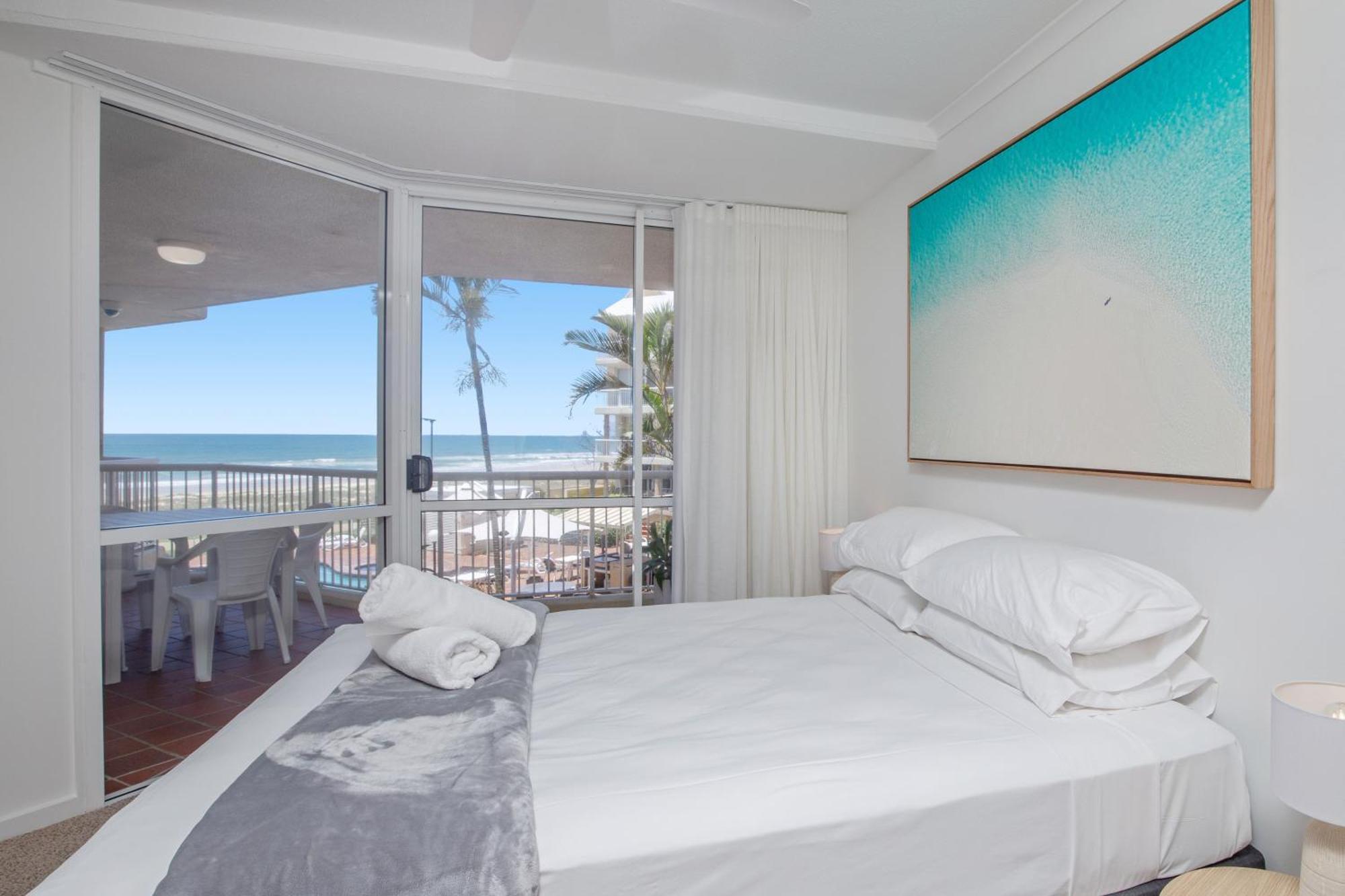 Crystal Beachfront Apartments Gold Coast Exterior foto