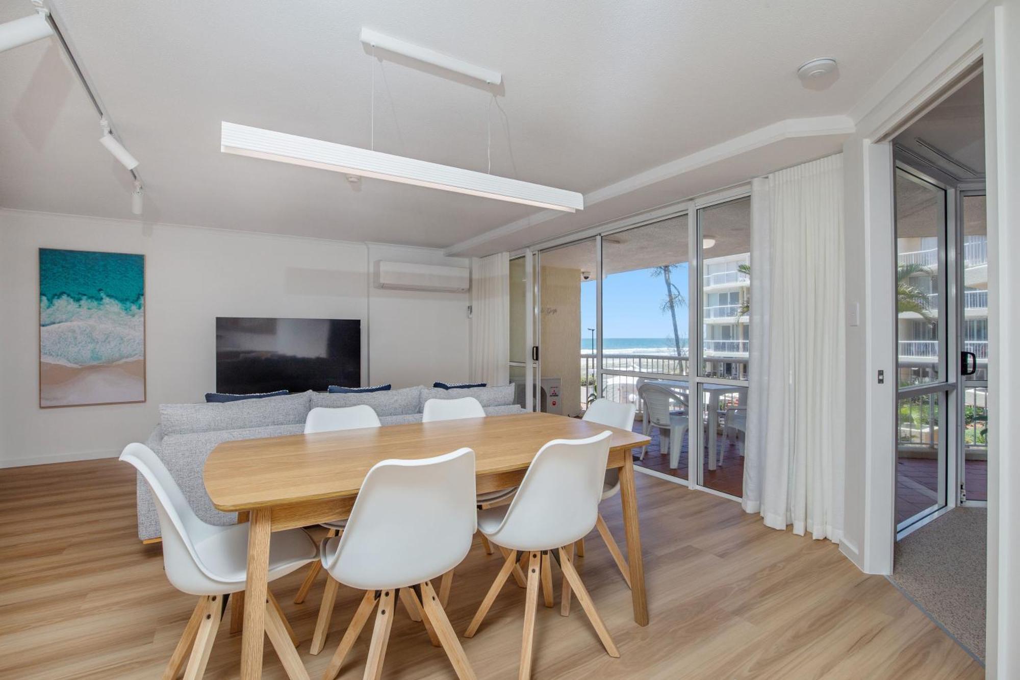 Crystal Beachfront Apartments Gold Coast Exterior foto