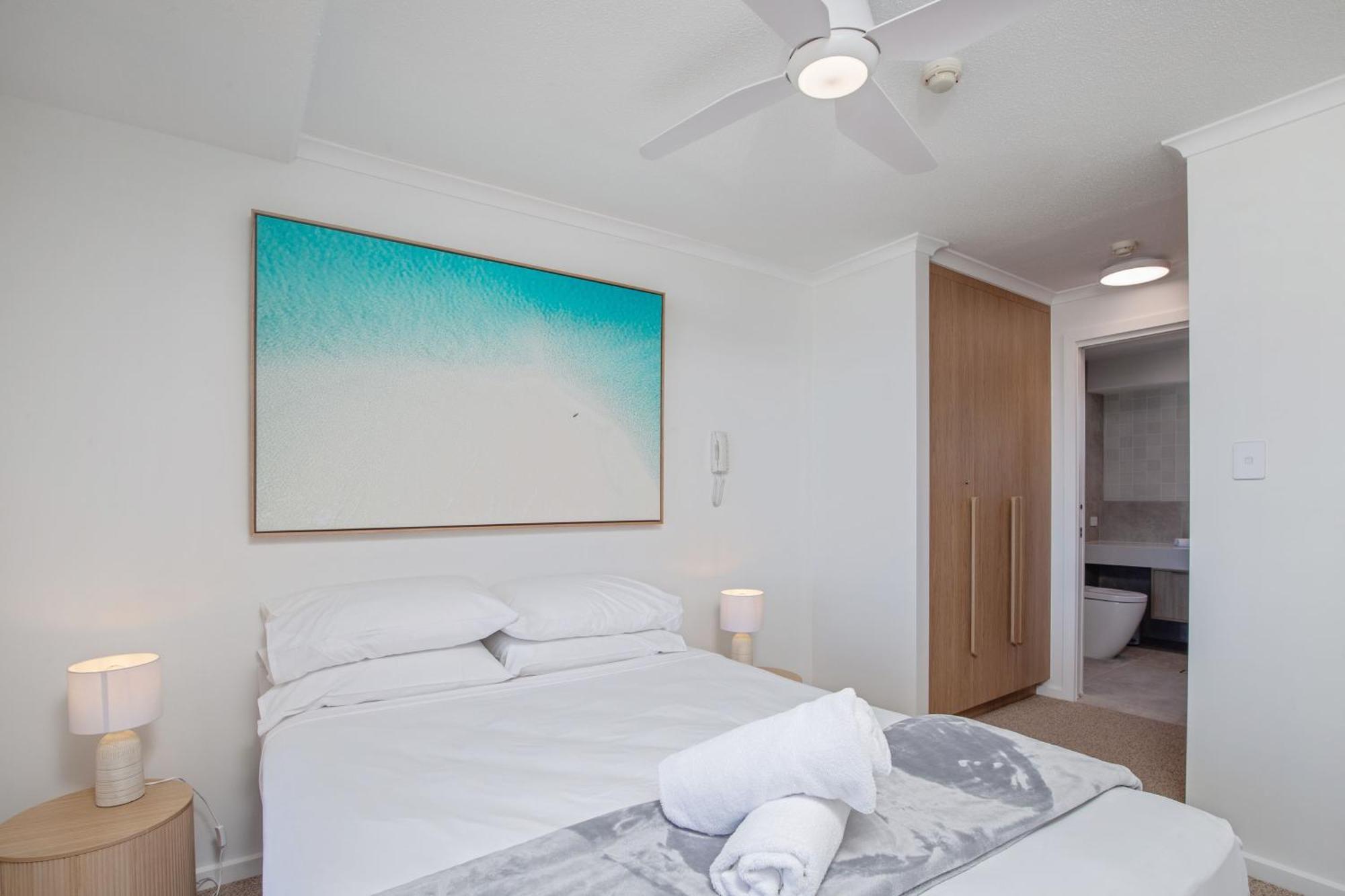 Crystal Beachfront Apartments Gold Coast Exterior foto
