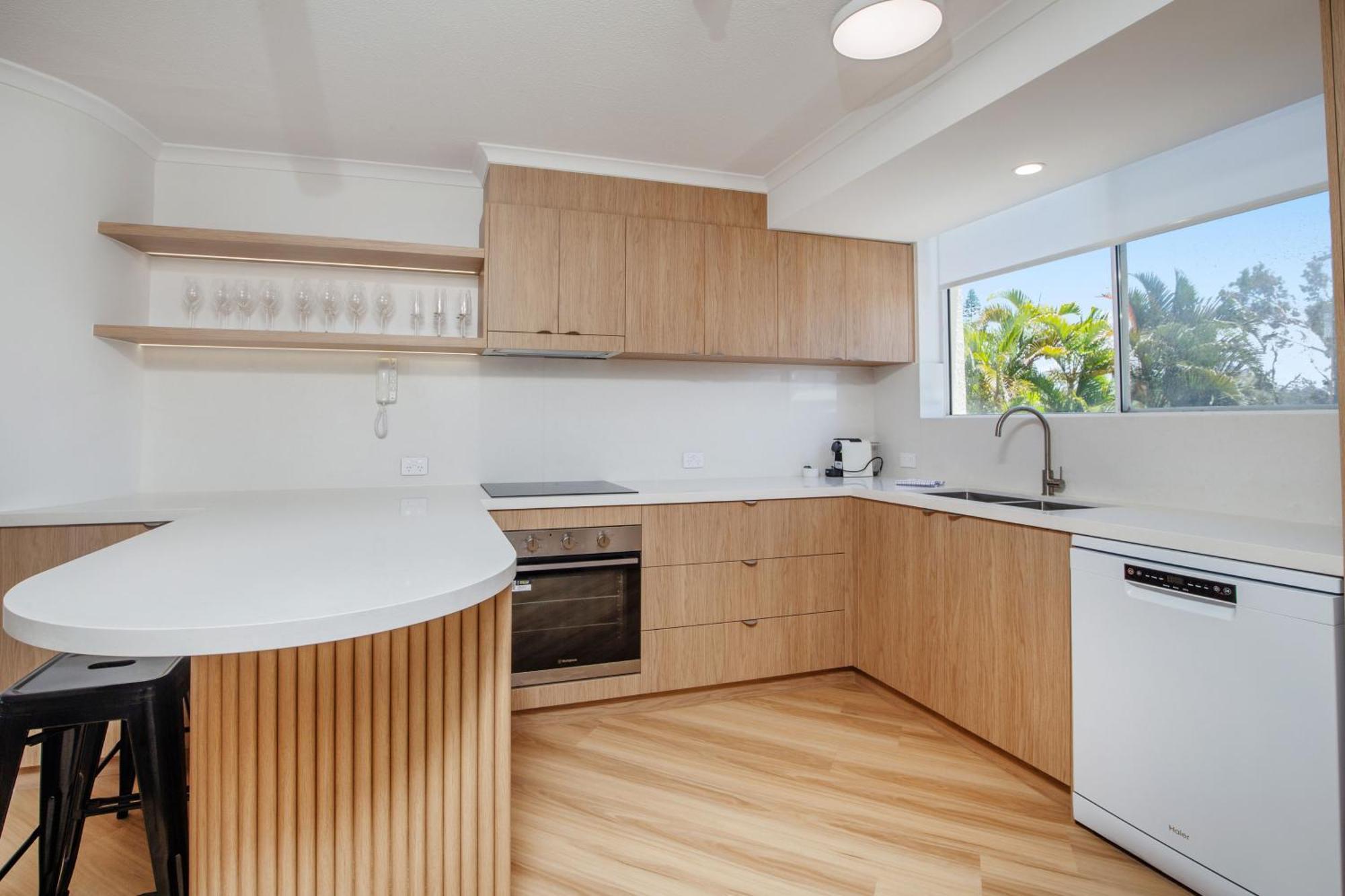 Crystal Beachfront Apartments Gold Coast Exterior foto
