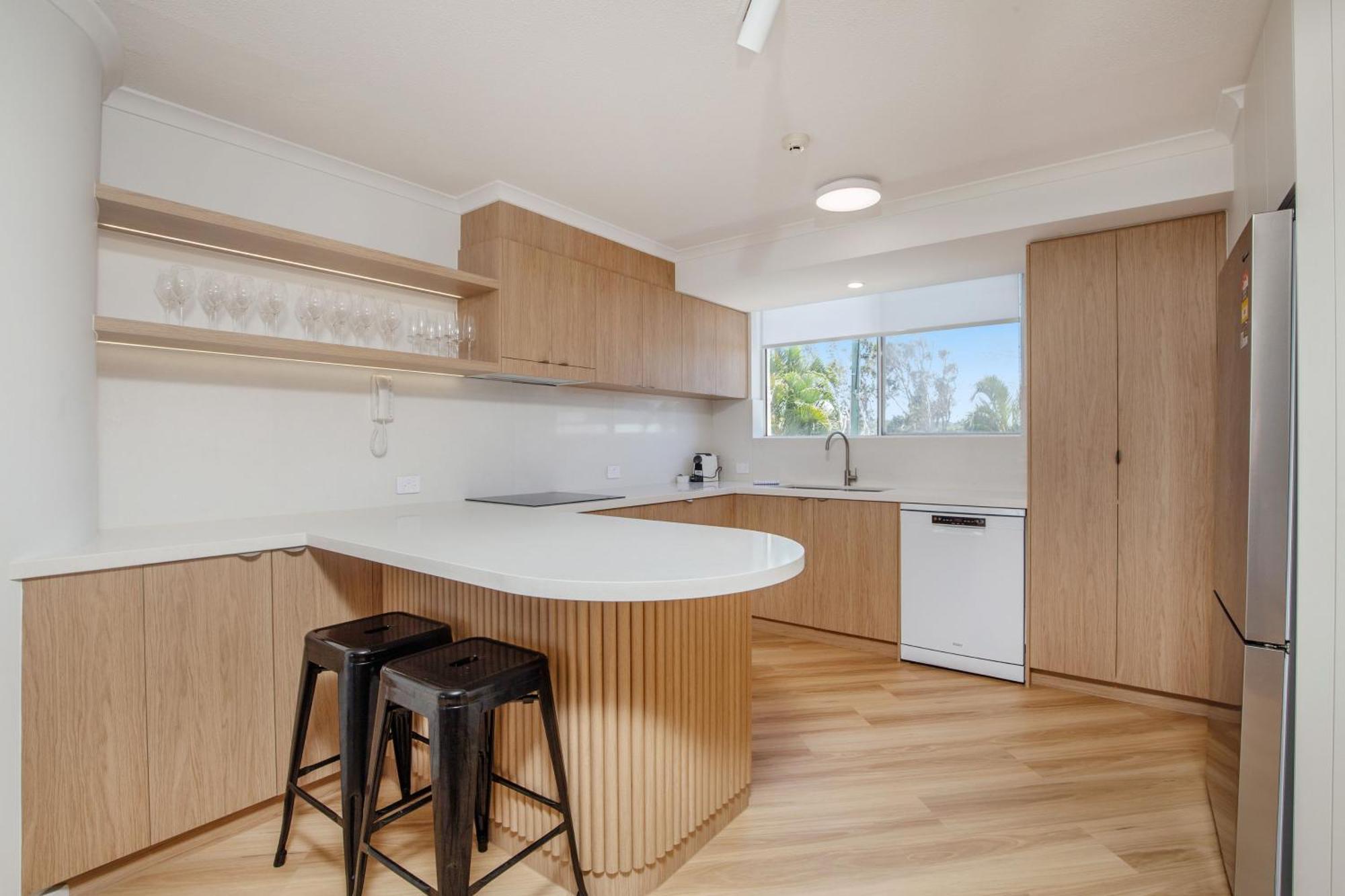 Crystal Beachfront Apartments Gold Coast Exterior foto