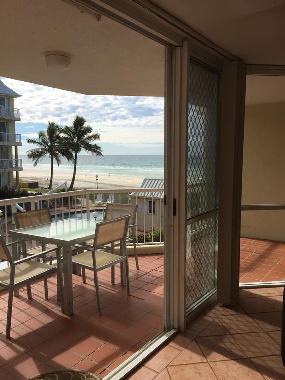 Crystal Beachfront Apartments Gold Coast Exterior foto