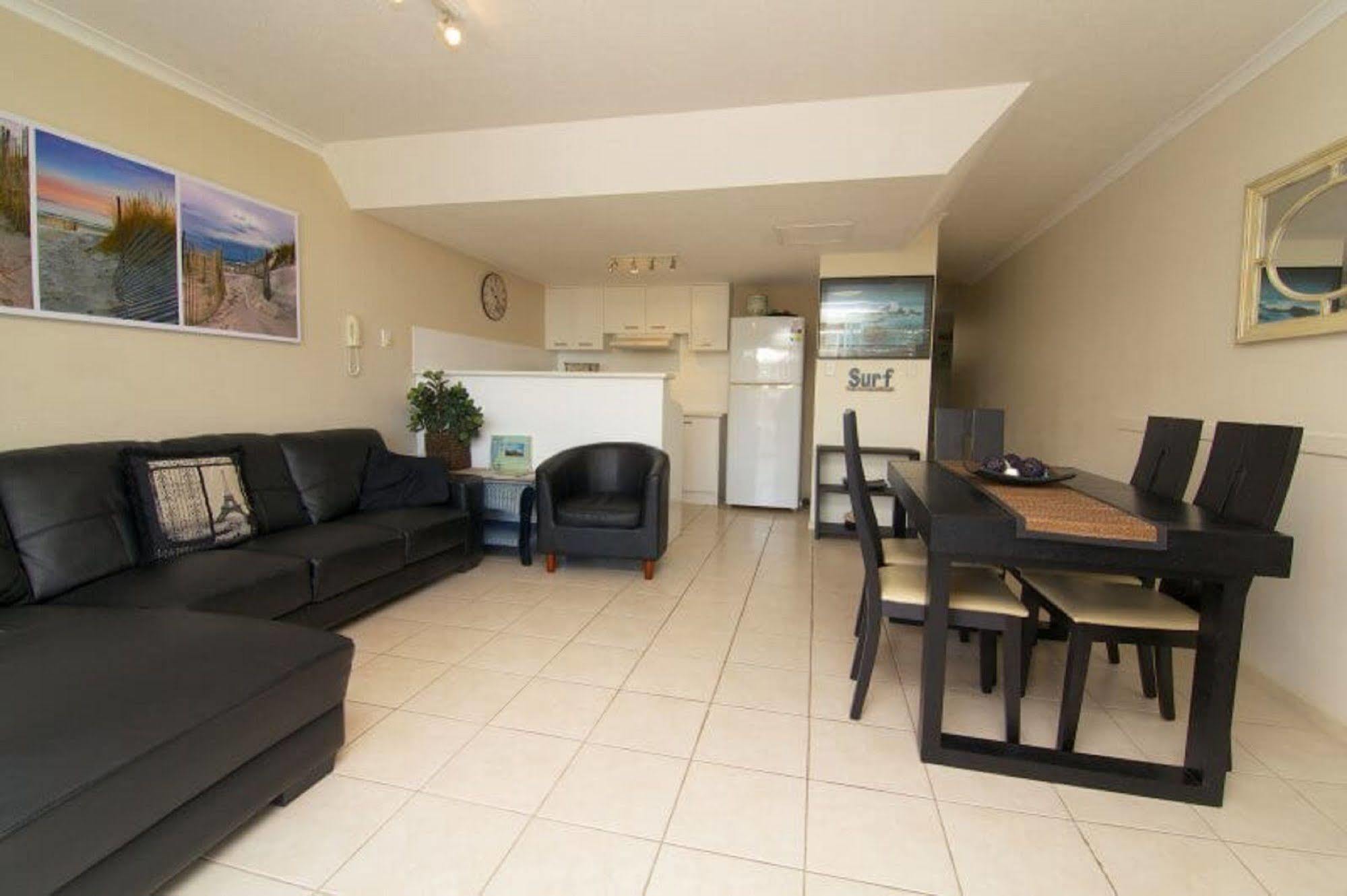 Crystal Beachfront Apartments Gold Coast Exterior foto